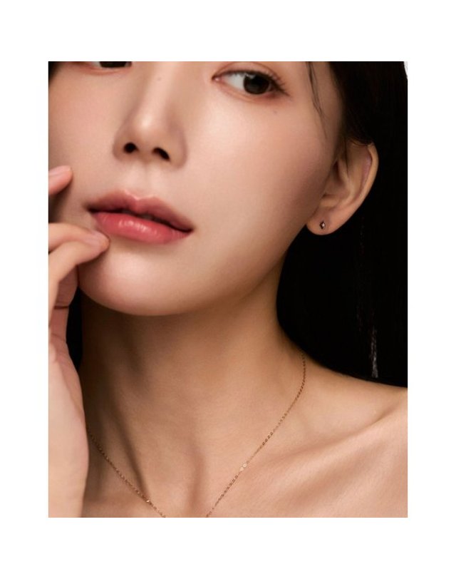 로이드 [갤러리아] [로이드] L-다이아몬드 블루밍 오라클 14K 피어싱 (8mm) 착용컷