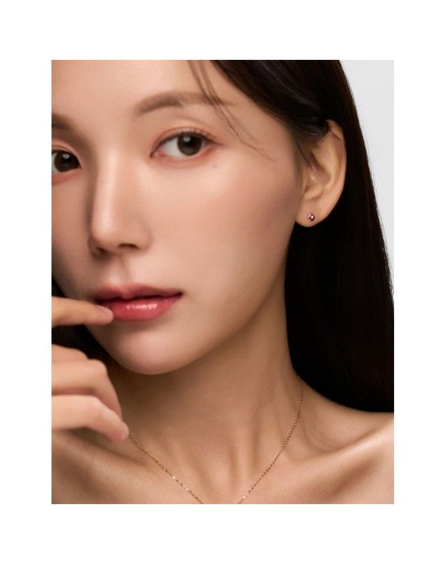 로이드 [갤러리아] [로이드] L-다이아몬드 블루밍 오라클 14K 피어싱 (8mm) 착용컷