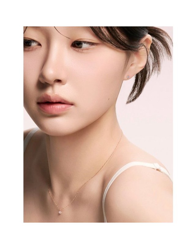 로이드 [갤러리아] [로이드] L-다이아몬드 0.09ct 솔리테어 14K 귀걸이 착용컷