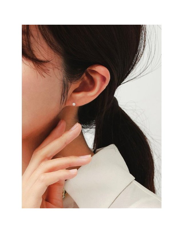 로이드 [갤러리아] [로이드] 담수진주 3mm 14K 귀걸이 착용컷