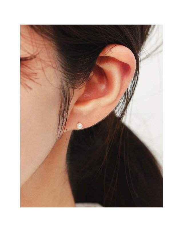 로이드 [갤러리아] [로이드] 담수진주 3mm 14K 귀걸이 착용컷