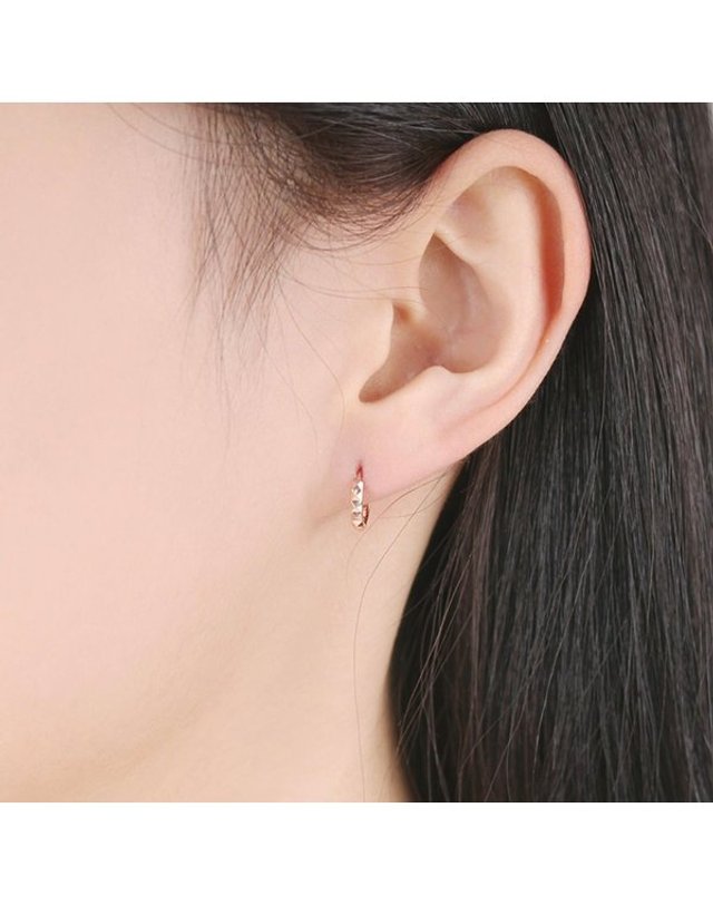 로이드 [갤러리아] [로이드] 베이직 컷팅 원터치 14K 귀걸이 착용컷