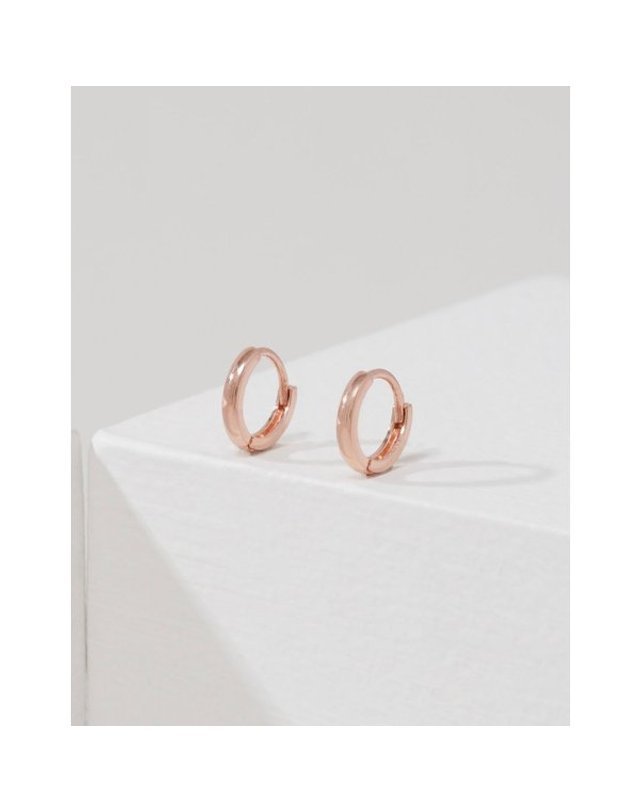 로이드 [갤러리아] [로이드] 데일리 베이직 8mm 원터치 14K 귀걸이 착용컷