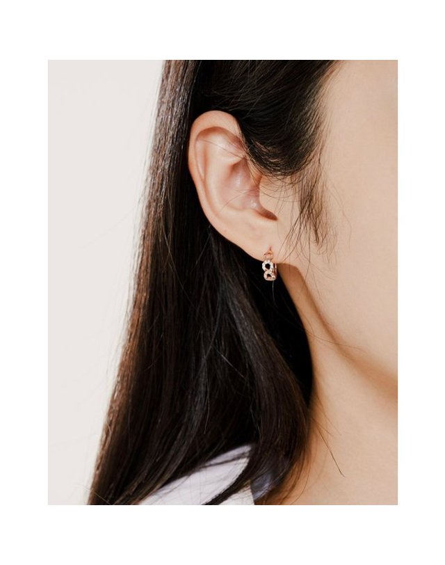 로이드 [갤러리아] [로이드] 앤드리스 원터치 14K 귀걸이 착용컷