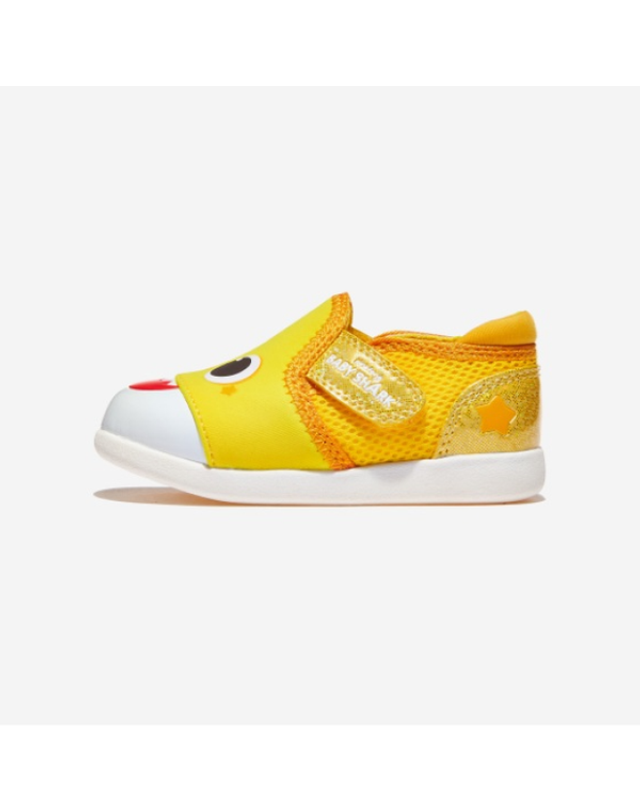 에비씨마트 [갤러리아] [ABC SELECT](아동용)BABY SHARK TINY FIN/K7159_YELLOW 착용컷