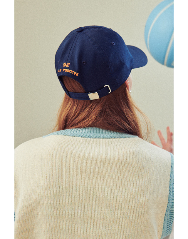 보켄 V포인트 로고 볼캡 NAVY 착용컷