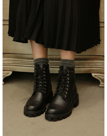 19b508 black walker