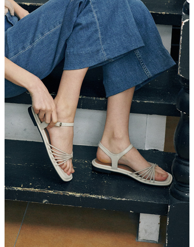 프리플라 ljh109-7 Thread Flat Sandals - 2 Colors 착용컷