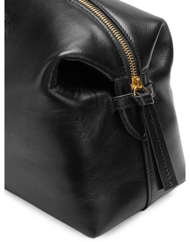 드멜리어 [해외직구] 드멜리어 The Midi Stockholm Duffle Bag 12034445148424 TP725501347 착용컷