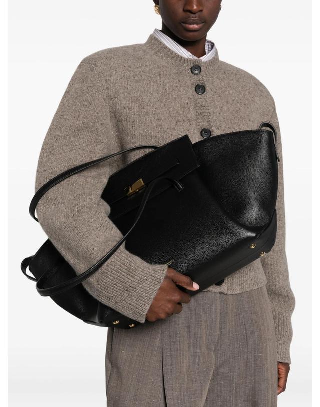 드멜리어 [해외직구] 드멜리어 The Brooklyn grained leather tote bag 12269053739272 TP725679959 착용컷