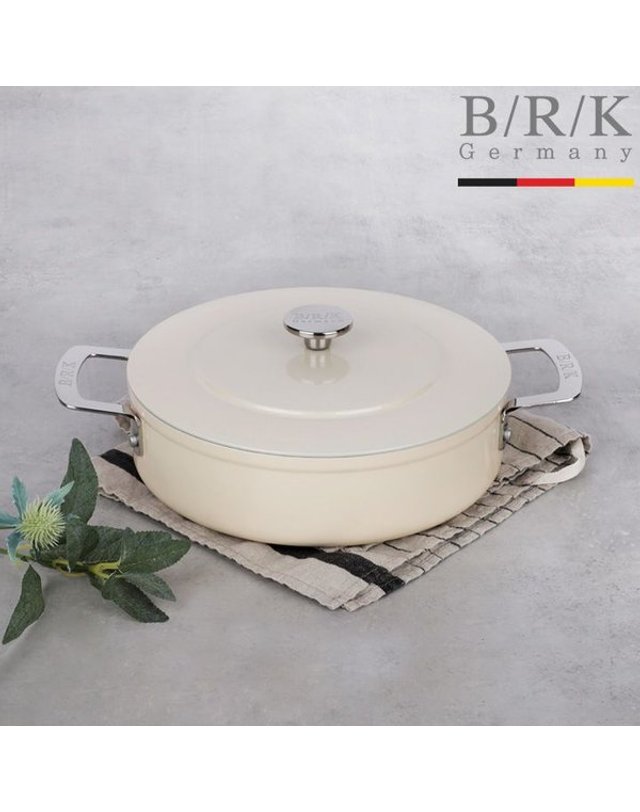 비알케이 [갤러리아] [BRK] 에볼루션 풀 인덕션 전골냄비 24cm (밀크) 착용컷