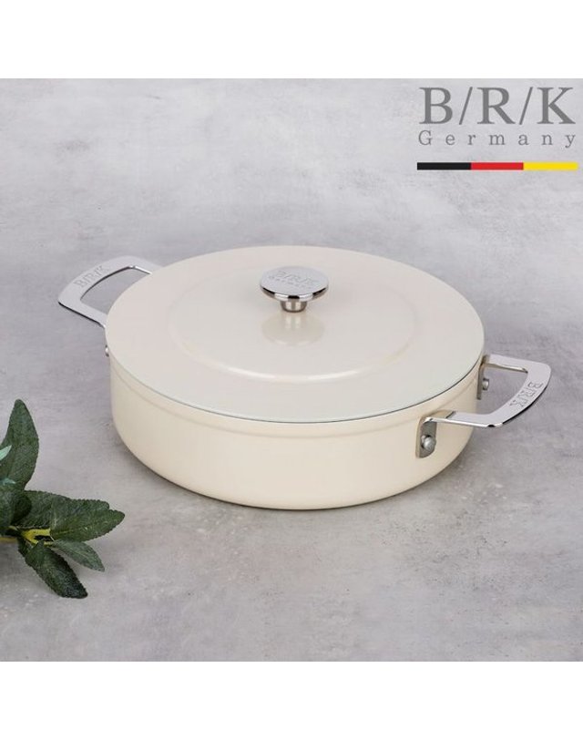 비알케이 [갤러리아] [BRK] 에볼루션 풀 인덕션 전골냄비 24cm (밀크) 착용컷