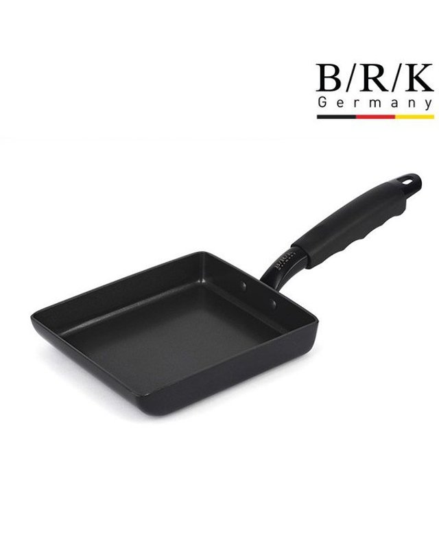 비알케이 [갤러리아] [BRK] 스마트 인덕션 계란말이팬 18cm 착용컷