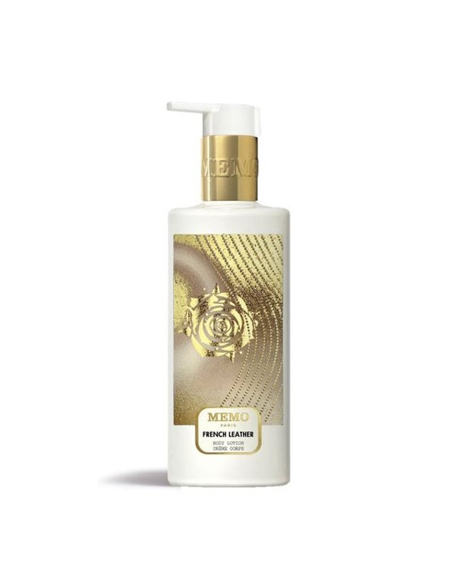 메모 [갤러리아] [메모] 바디 로션 300ml 3종 택 1 착용컷