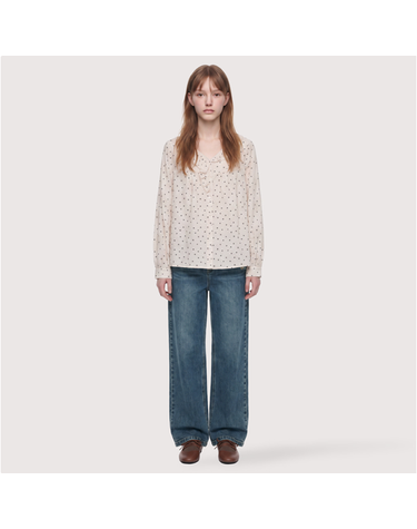 [갤러리아] [써스데이아일랜드]2026 F/W 잔꽃무늬 러플 브이넥 블라우스(T266MBL153W)