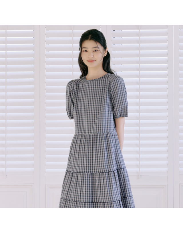 써스데이아일랜드 [갤러리아] [써스데이아일랜드] 2026 S/S 핀코드디테일 체크원피스 (T264MOP286W) 착용컷