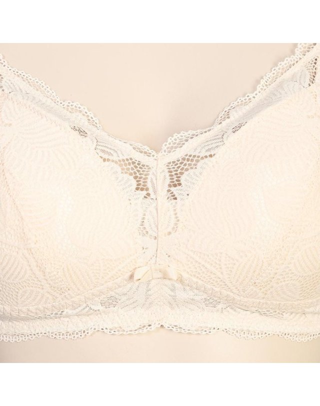 비비안 [갤러리아] G/비비안 수입 자가드레이스 삼각패드 브라렛(BR1990A)CR 착용컷