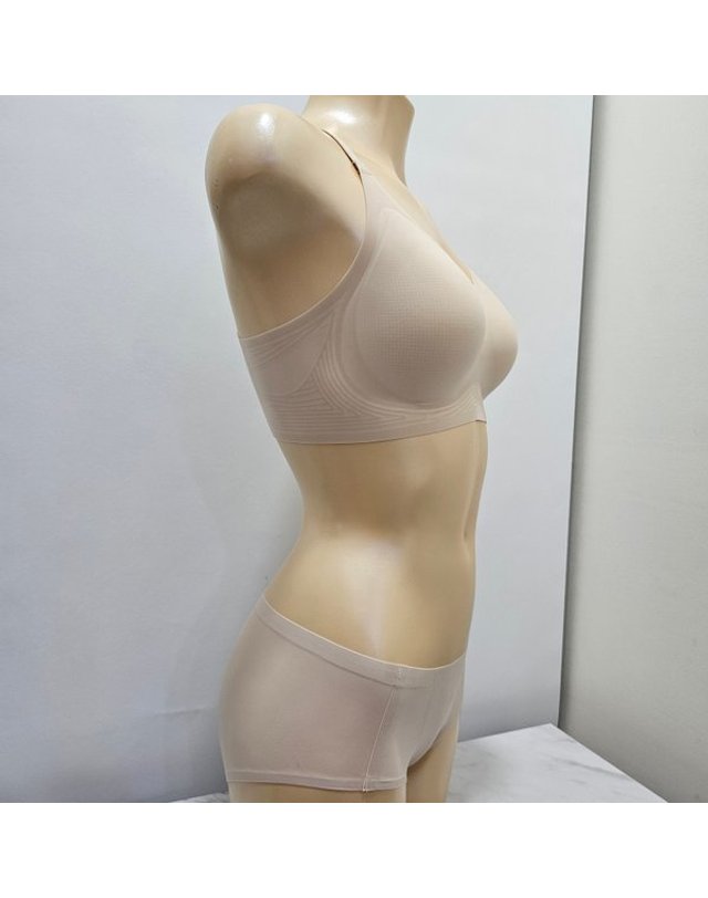 비비안 [갤러리아] 갤러리아 비비안 무봉제 심리스 노와이어 브라팬티세트(BR1848ABP1848A) SK 착용컷