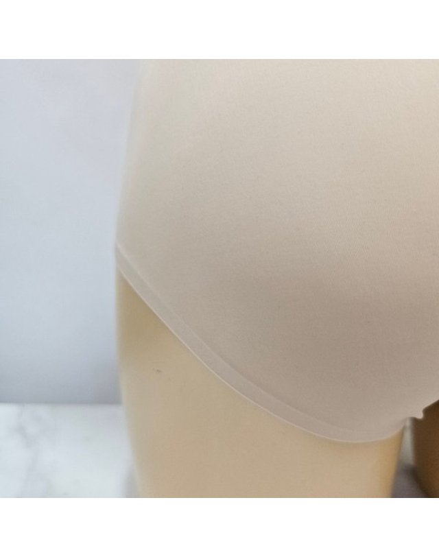 비비안 [갤러리아] 갤러리아 비비안 무봉제 심리스 노와이어 브라팬티세트(BR1848ABP1848A) SK 착용컷