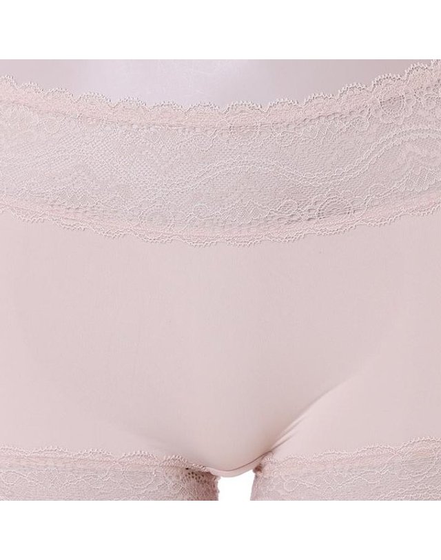 비비안 [갤러리아] [비비안]굴곡없는 힙라인 레이스 여성 사각팬티 PT8999/BG 착용컷