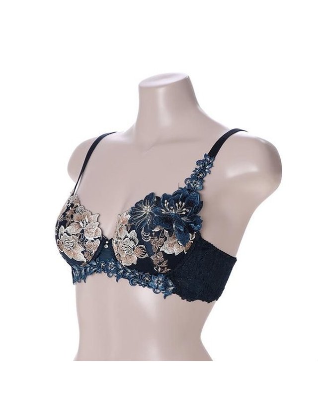 와코루 [갤러리아] [와코루]B컵]살루트 언밸런스 풀 레이스 패드 브라 [DBR0467B/NB] 착용컷