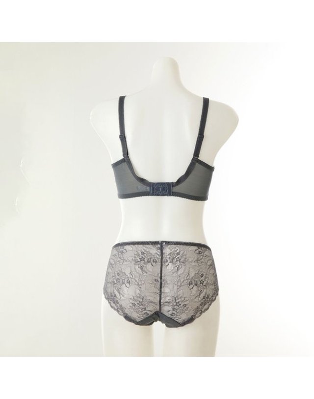 와코루 [갤러리아] 와코루]B컵]살루트 감각 보정브라+레이스팬티 [DBR0466B DPT0466S/PK] 착용컷