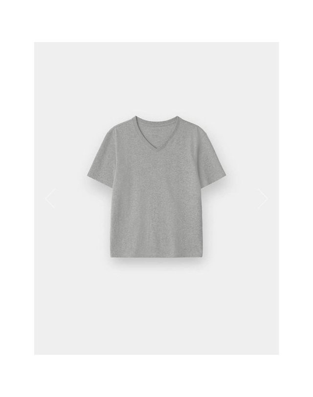 지오다노 [갤러리아] NEW 브이넥 반팔 티셔츠 (퍼펙트티)(01026541) 착용컷