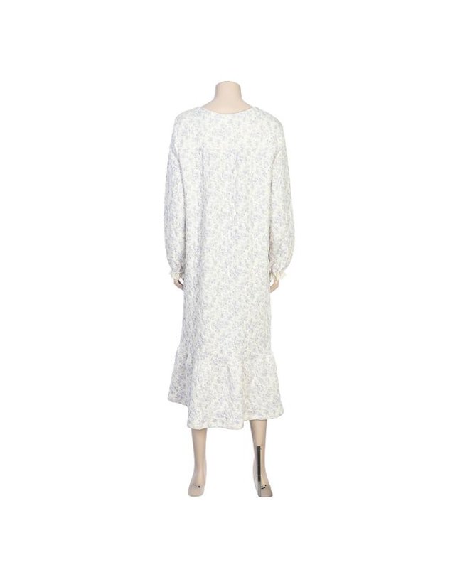 바바라 [갤러리아] [바바라]여성 누빔 삼중직 홈웨어 원피스 (AGW4592L) 착용컷