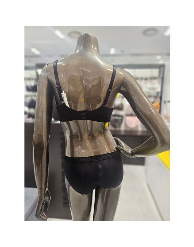 원더브라 [갤러리아] 블랙 볼류머 퍼팩트볼륨 노와이어브라,팬티세트(75A~85D)WBWBR5P03T,WBWPT 착용컷