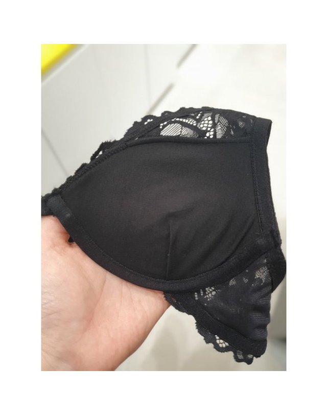 원더브라 [갤러리아] 블랙 퍼팩트볼륨 브라,레이스팬티SET(A~C컵) WBWBR3I16T,WBWPT3I16T 착용컷