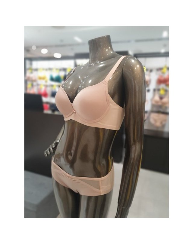 원더브라 [갤러리아] 블랙 원더핏 퍼팩트 솔리드 풀컵 노와이어브라팬티세트(A~D컵)WBWBR3I17T,WBWP 착용컷
