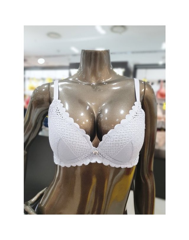 원더브라 [갤러리아] 풀커버리지 노와이어 볼륨브라,팬티세트(A~D컵)WBWBR3I37T,WBWPT3I37T 착용컷
