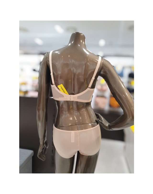 원더브라 [갤러리아] 크림베이지 풀커버리지 노와이어 브라팬티세트(70A,70B,A~D컵)3M10T 착용컷