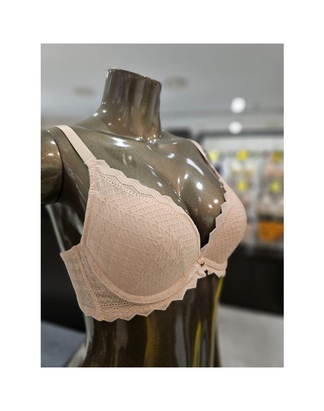 원더브라 [갤러리아] 베이지 원더핏 퍼팩트 에어오일 브라(70B/C,A~D컵)WBWBR4I06T 착용컷