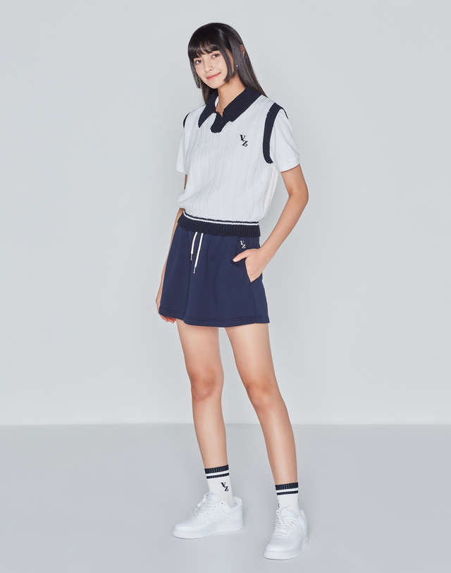 데이브앤데이즈 A-LINE SWEAT SKIRT(NAVY) 네이비 착용컷