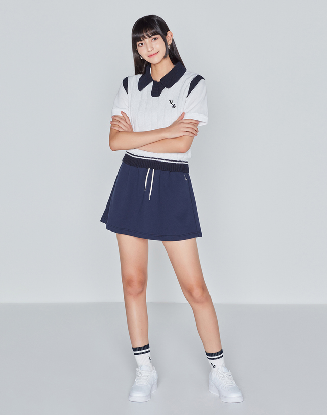 데이브앤데이즈 A-LINE SWEAT SKIRT(NAVY) 네이비 착용컷