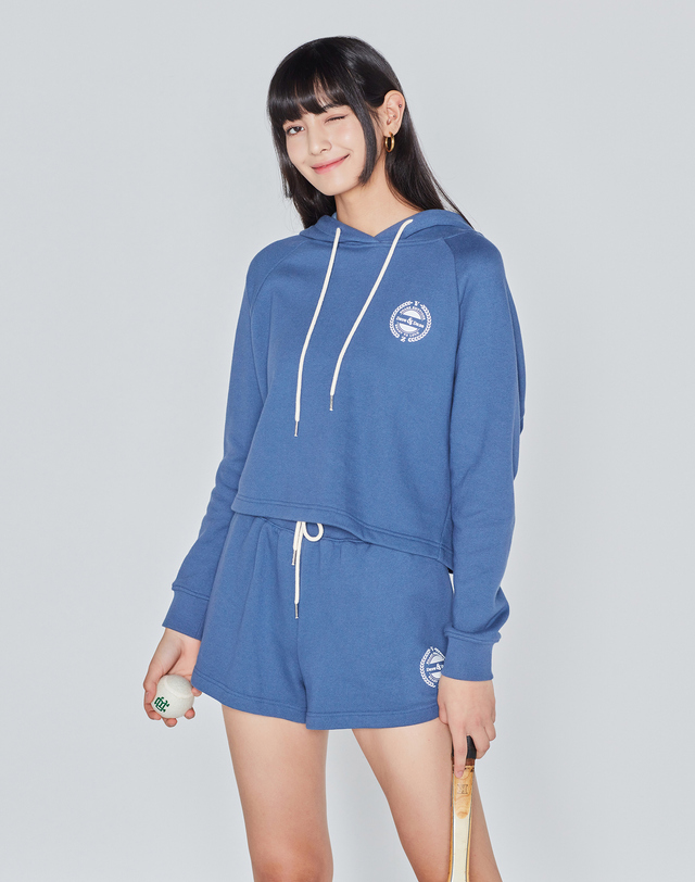 데이브앤데이즈 CROP HOODIE (BLUE) 블루 착용컷