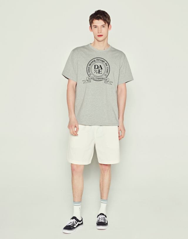 데이브앤데이즈 HERITAGE BOXY TEE (GRAY)_MAN 그레이 착용컷