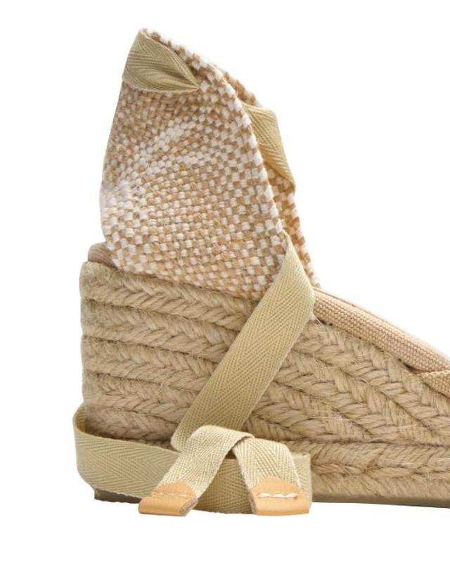 까스따네르 26SS 까스따네르 여성 샌들 021644 2017 Beige BPG 착용컷