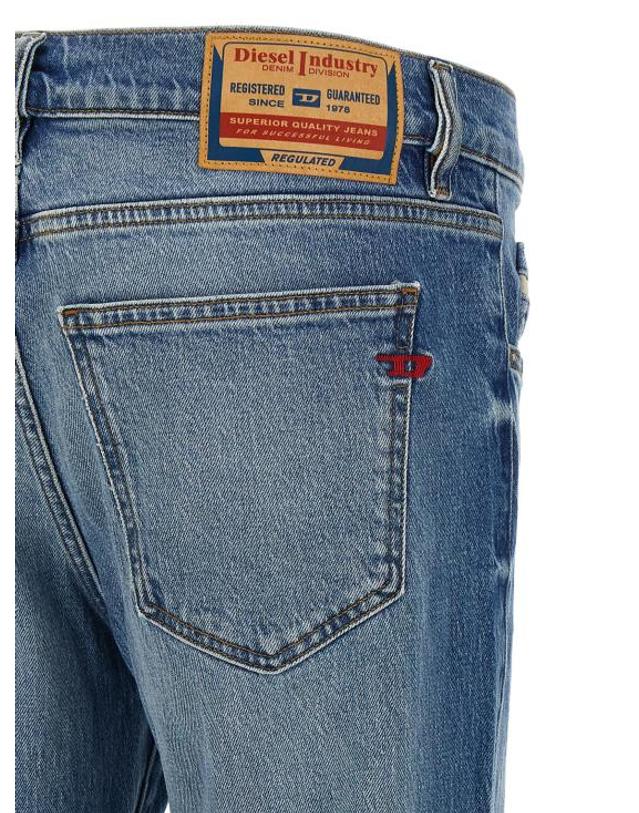 디젤 [명품] 26SS 디젤 2019 D 스트럭트 슬림진 A03558 0ADBK 01 LIGHT BLUE DOM 착용컷