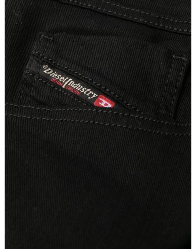 디젤 [명품] 26SS 디젤 데님 팬츠 A10229 069YP 02 BLACK DARK GREY DOM 착용컷