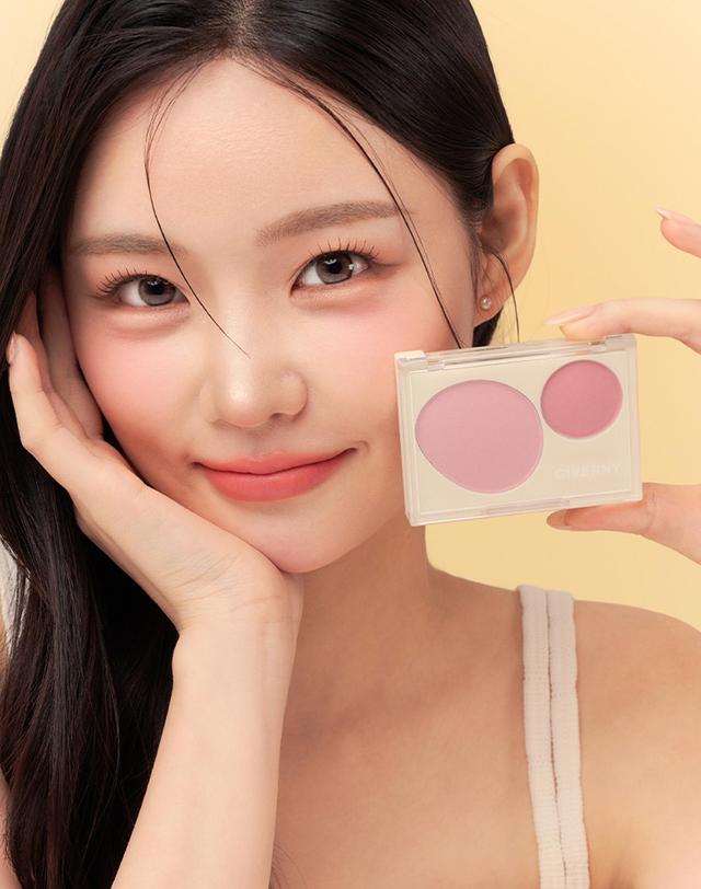 지베르니 플러피 듀얼 블러셔 7.4g 착용컷