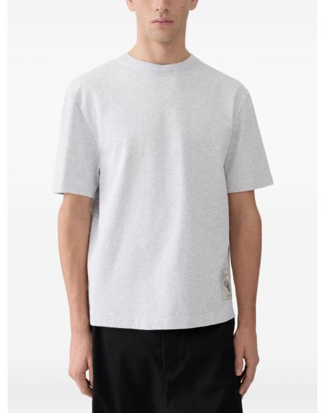 자크뮈스 [명품] 26SS 자크뮈스 토르네오 티셔츠 TSM00624AJ00045 9CI ROSEMARY LABEL GREY DOM 착용컷