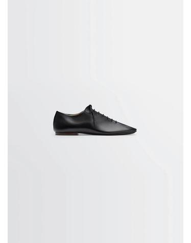 [명품] 26FW 르메르 샤이니 나파 수리 클래식 더비 FO0245 LL0023 999