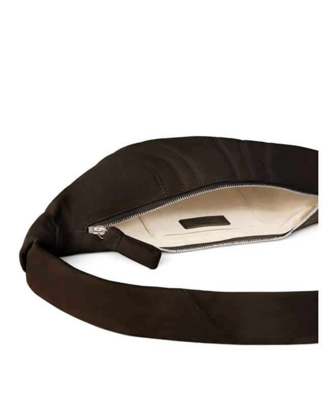 르메르 [명품] 26FW 르메르 스몰 크루아상 알파카 누벅 백 BG0234 LL0189 007 EBONY BROWN DOM 착용컷