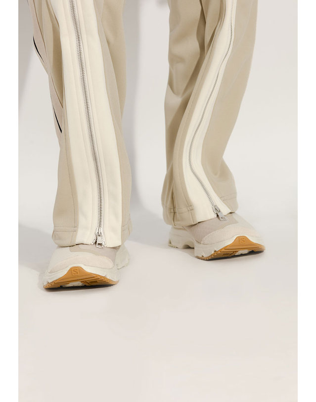살로몬 23FW 살로몬 RX 스너그 아몬드 밀크 페더 L47282600 STK 착용컷