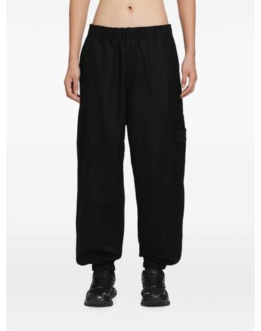 [명품] 26FW 스톤 아일랜드 트레이닝 조거 팬츠 L2S15 3100024 S0F24 V0029 BLACK DOM