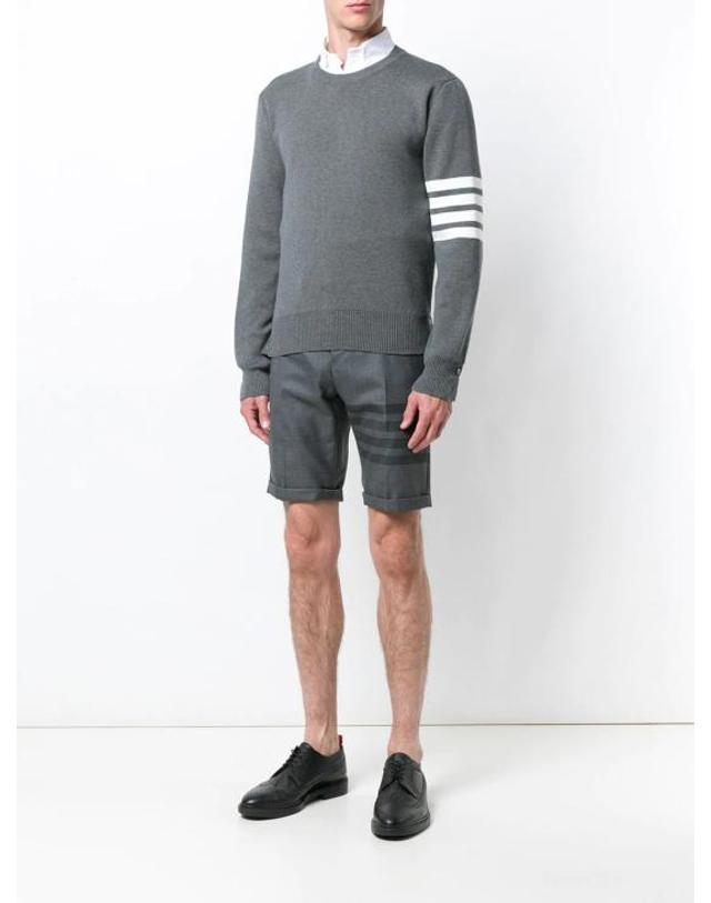 톰브라운 [명품] 26FW 톰브라운 코튼 크레이프 4바 풀오버 MKA202A 00219 035 MED GRAY DOM 착용컷