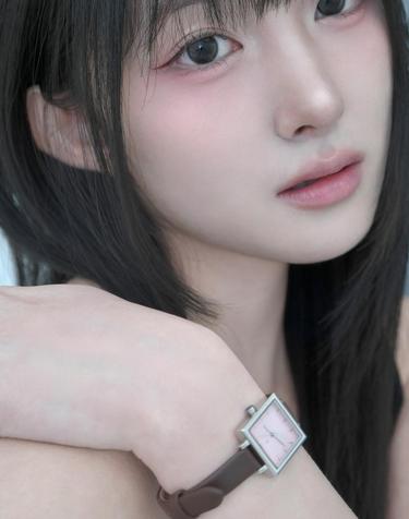 레나타 풀스퀘어 R 핑크 가죽시계 RWRLLL5BF012WHPK0