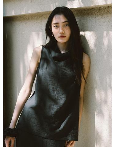 SITP5217 카울넥 브리즈 나시 블라우스_Black
